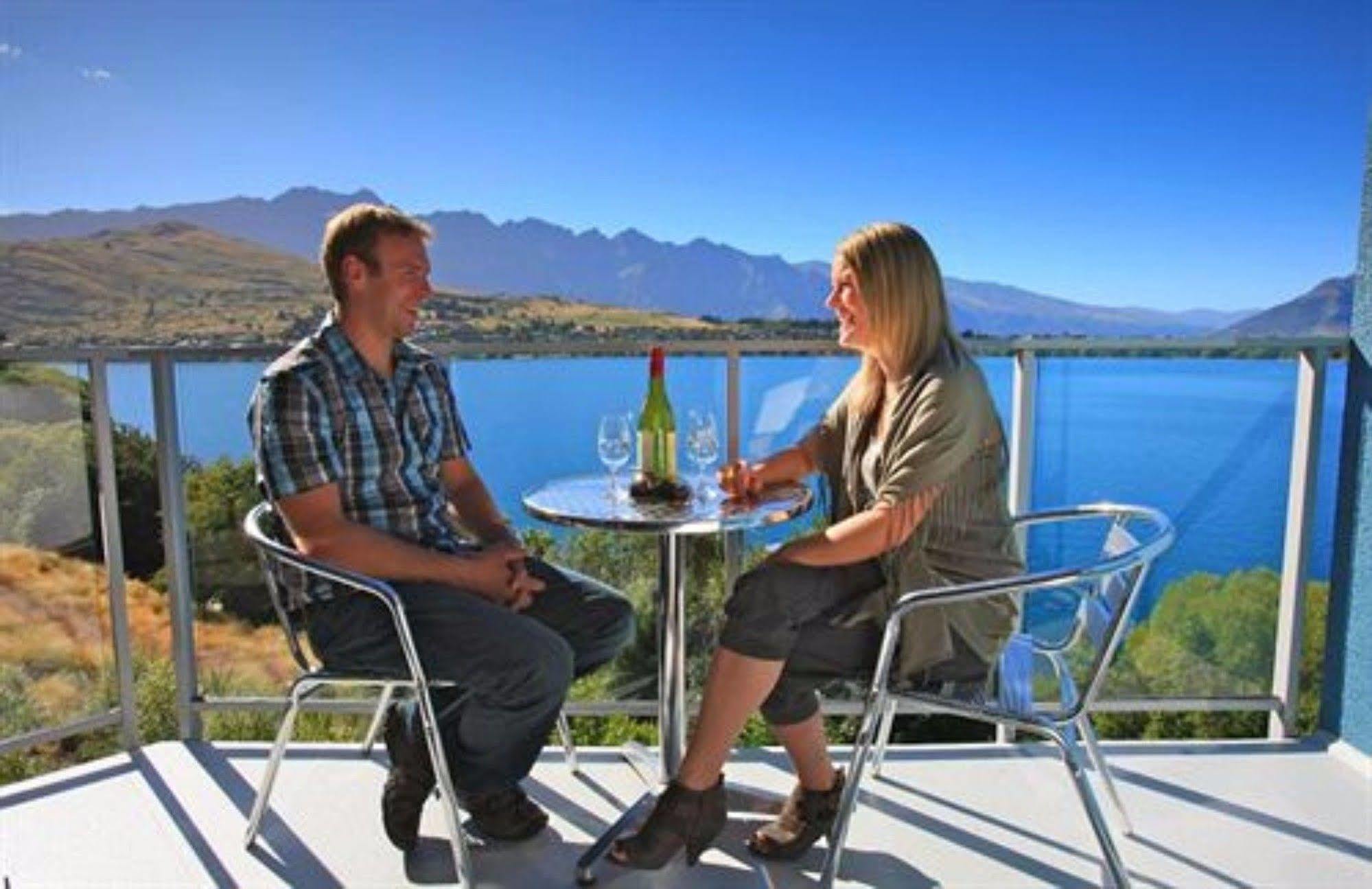 Apartments At Spinnaker Bay Queenstown Exterior foto