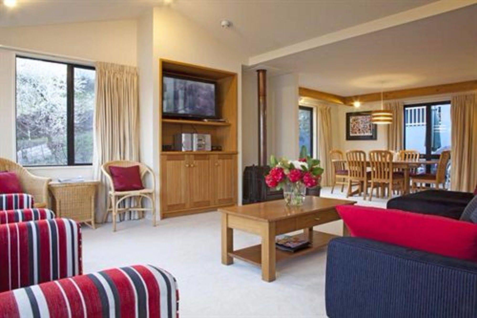Apartments At Spinnaker Bay Queenstown Exterior foto